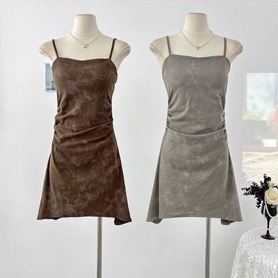 Vestido de tiras gris viene con saquito