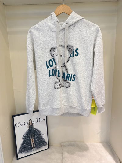 buzo gris con detalles esmeralda oso 