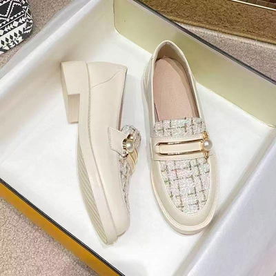 zapatos estilo chanel blancos