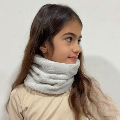 Cuellito Infantil Estrellas Gris