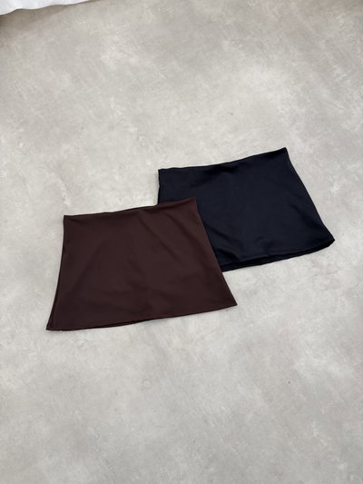 MINISHORT PRIETRA