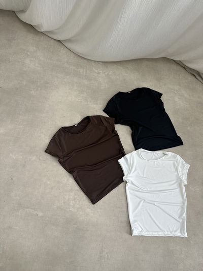 REMERA SORA 
