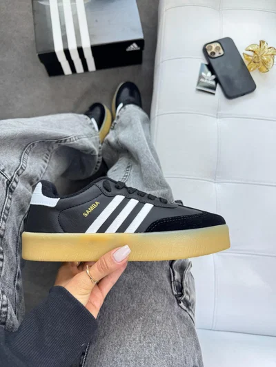 ADIDAS SAMBA