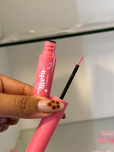 Delineador Rosa Liquido Ruby Rose