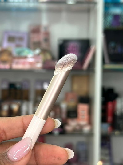 Brocha Angular Pequeña para Corrector