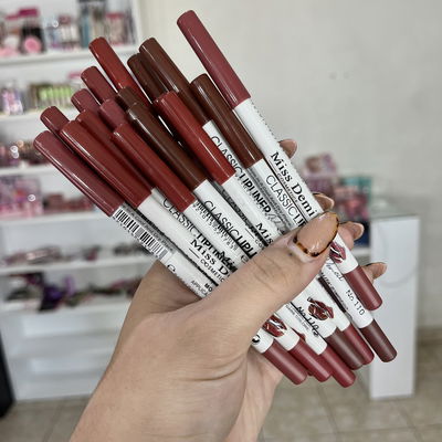 Delineador labios Miss Demi blancos