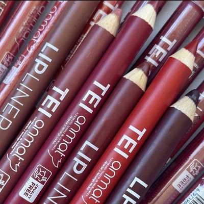 Delineador de labios TEI