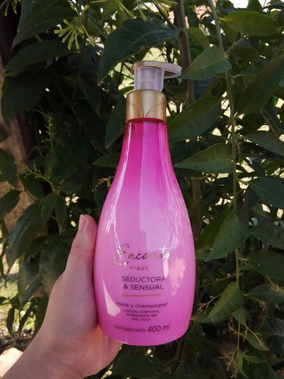 Loción Hidratante Corporal Avon Encanto Seductora y Sensual 400ml