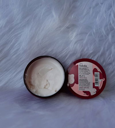 Crema Ultranutritiva Cereza y Avellana Tododia 200ml