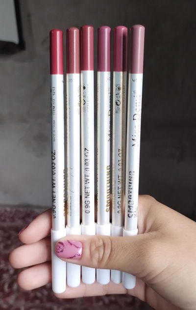 Delineador de Labios Miss Demi 