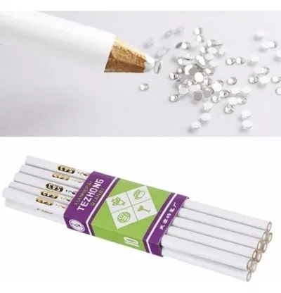Lapiz levanta strass