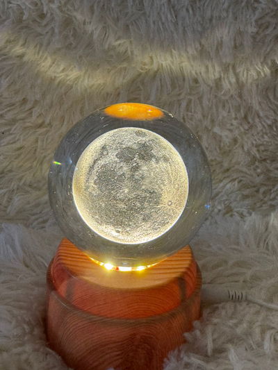Lámpara Giratoria Luna de 8cm 