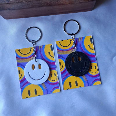 Llaveros Caritas