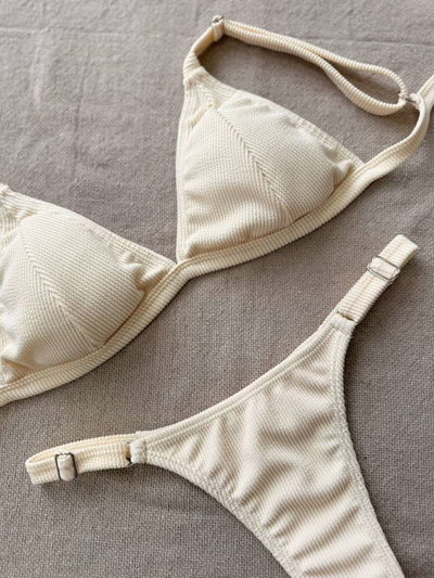 Bikini Jazmin Crema Texturada