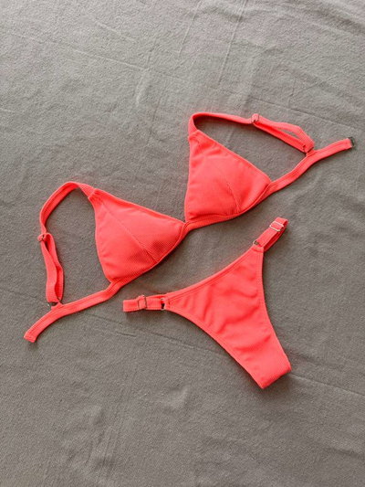 Bikini Jazmin Coral Texturada