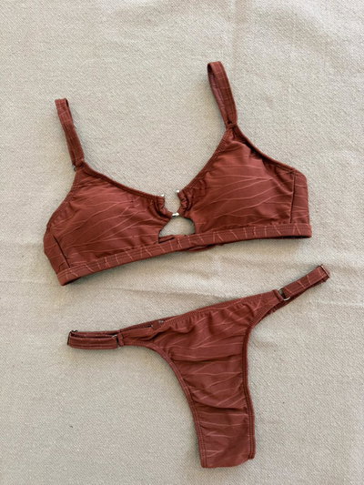Bikini Gigi Chocolate NO REINGRESA