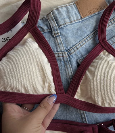 Bikini Rufina Natural borde Malbec