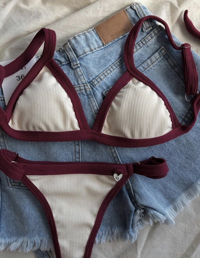 Bikini Rufina Natural borde Malbec