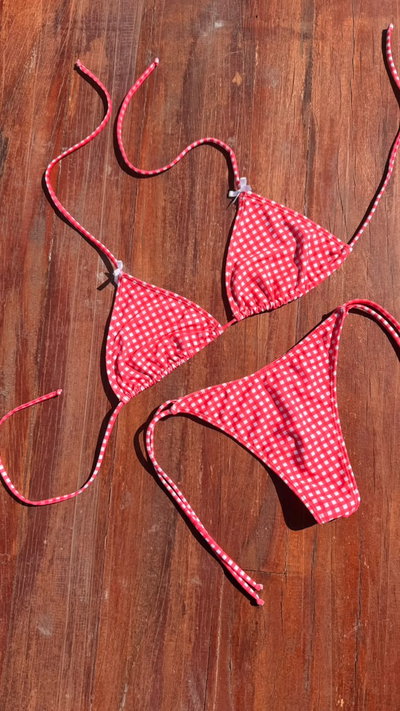 Bikini Natasha Rojo
