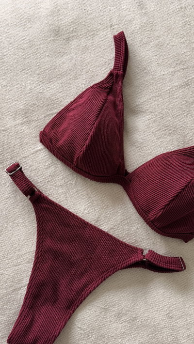 Bikini Jazmin Vino Texturada