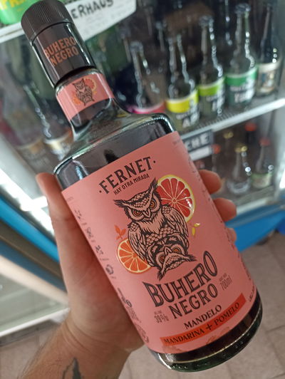 Fernet Buhero Negro Mandelo (Mandarina y Pomelo) 700ml.