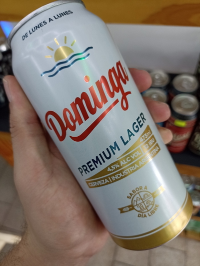 Cerveza Dominga Premium Lager Lata 473ml