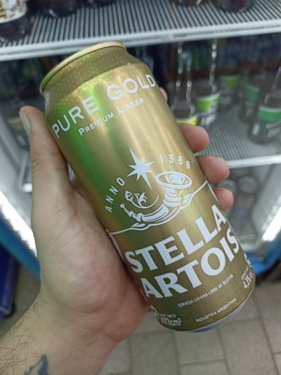 Cerveza Stella Artois Pure Gold lata 473ml.