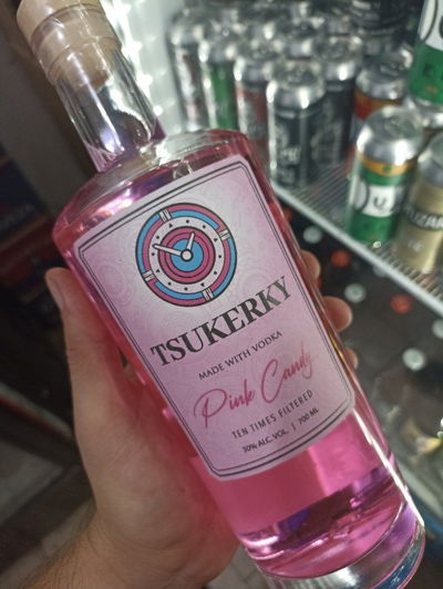 Vodka Tsukerky 700ml.