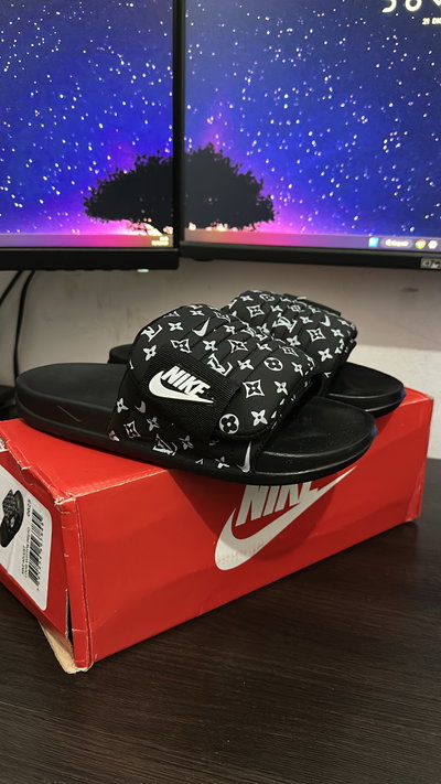 Nike Adjust "LV"