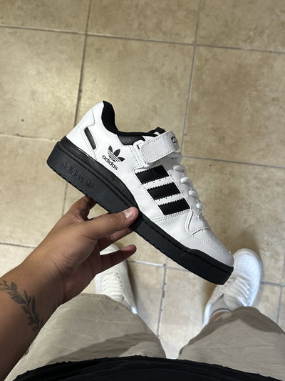 Adidas Forum Velcro "Oreo"
