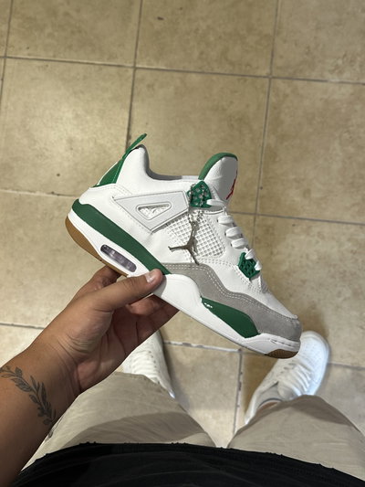 Nike Jordan Retro 4 "Pine Green"