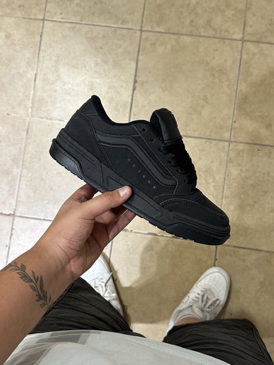 Vans Hylane "Total Black"