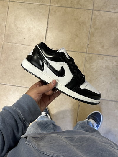 Nike Jordan Low "Panda"