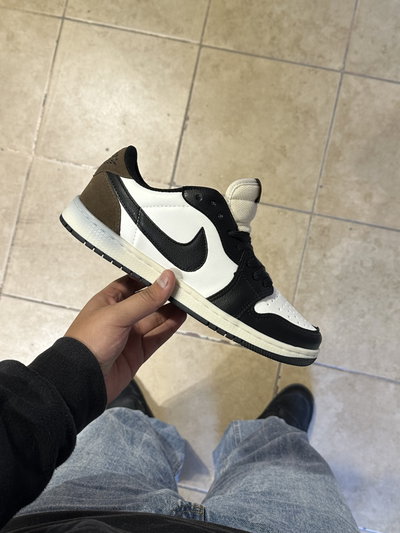 Nike Jordan 1 Low "Mocca"