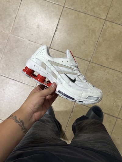 Nike Shox x Supreme "Blanco"