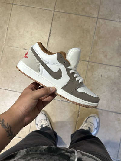 Nike Jordan LOW "Marrón"