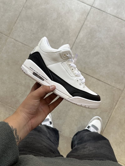 Air Jordan Retro 3 x Fragment