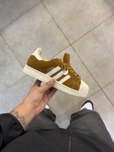 Adidas Superstar "Caramelo"