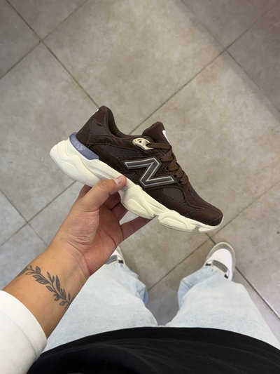 New Balance 9060 "Marrón"