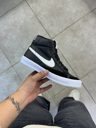 Nike Blazer Mid "Negro"