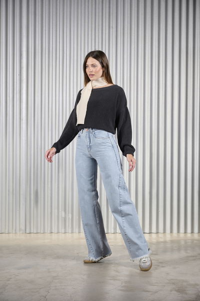 ART. 359 | WIDE LEG CELESTE CON RECORTE DEFLECADO RÍGIDO