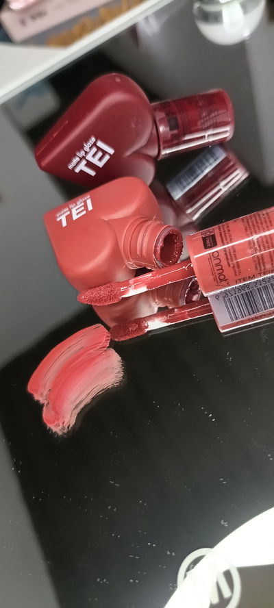 Labial mate corazón de Tei