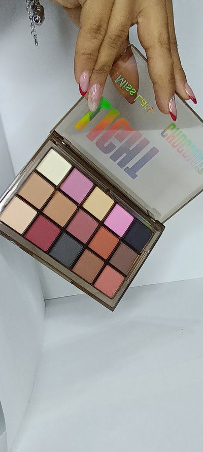 Paleta de sombras mis lara choco