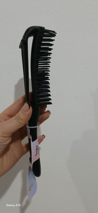 Cepillo  flexible para definir rulos