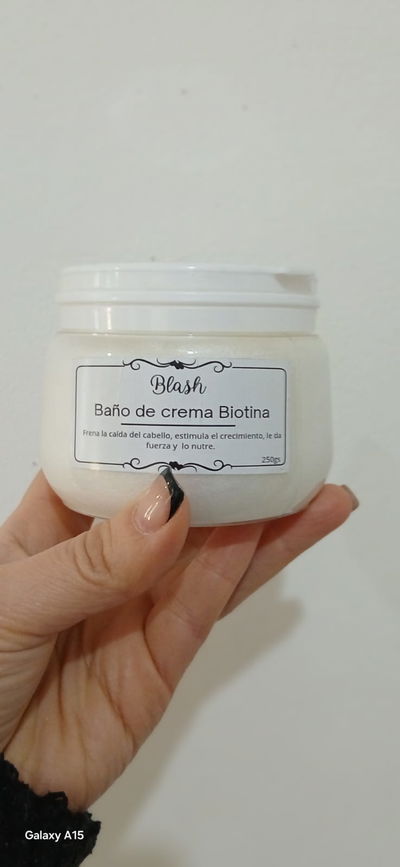 Baño de crema BIOTINA