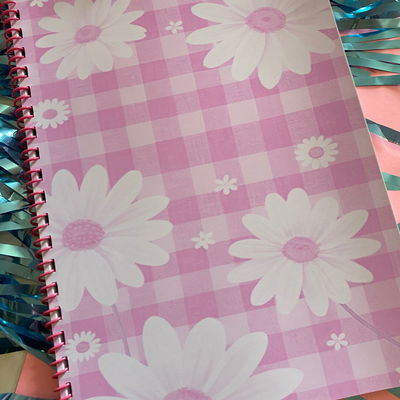 Cuaderno A4 Margaritas rosas