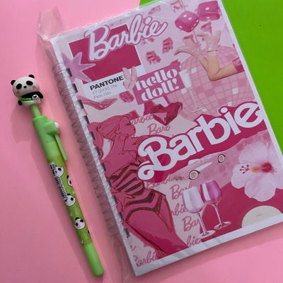 Cuaderno A5 Tapas Flexibles 50 hojas lisas - Barbie