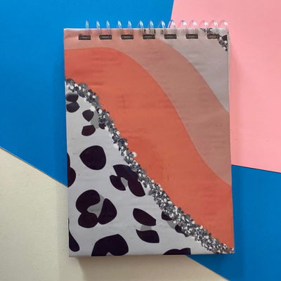 Libreta A6 - Tapa Dura - 50 hojas lisas 