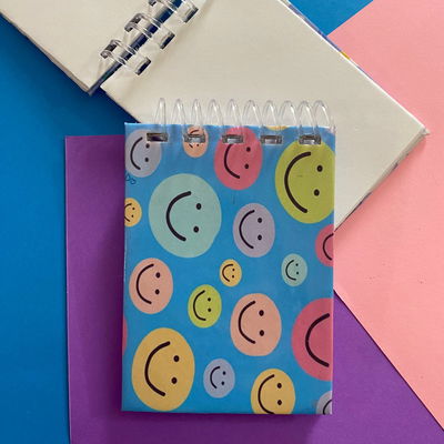 Libretitas Mini (10cm x 7cm) 50 hojas lisas 