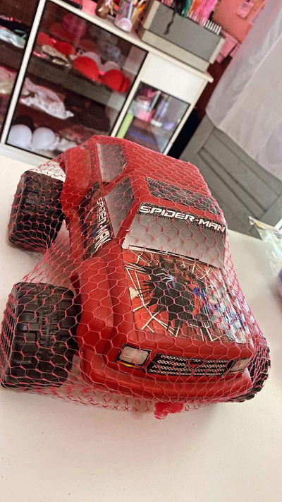 Auto Spiderman Plastico 